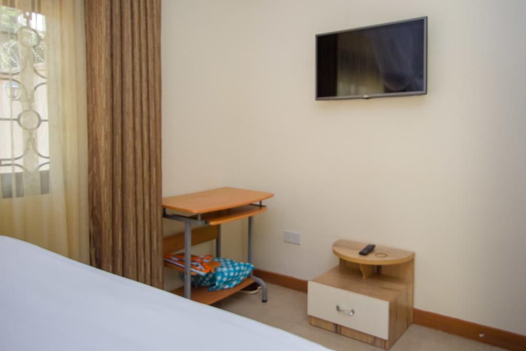 Alfa Hotel Munyonyo Kampala Buitenkant foto