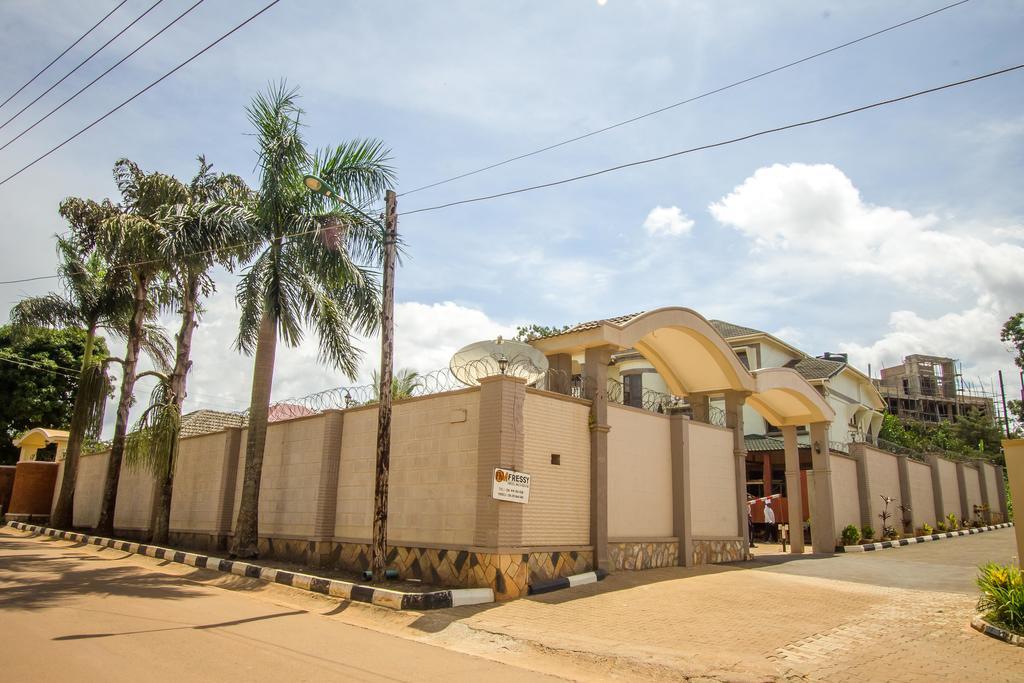 Alfa Hotel Munyonyo Kampala Buitenkant foto
