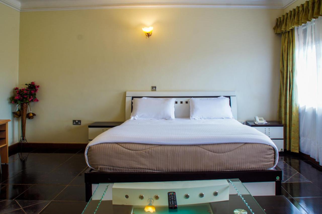 Alfa Hotel Munyonyo Kampala Buitenkant foto